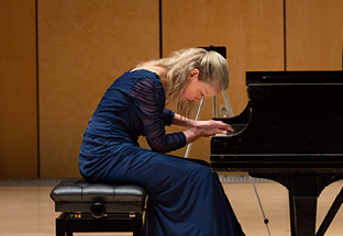 Caroline Oltmanns