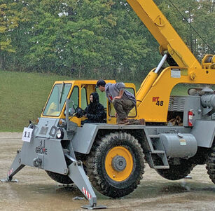 R11-CraneInOperation-11-22