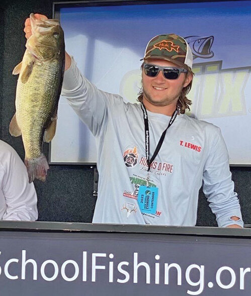 NHS senior qualifies for national fishing tournament | Scriptype