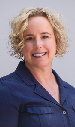L11-ChamberPresidentNatalieBuynak-11-25